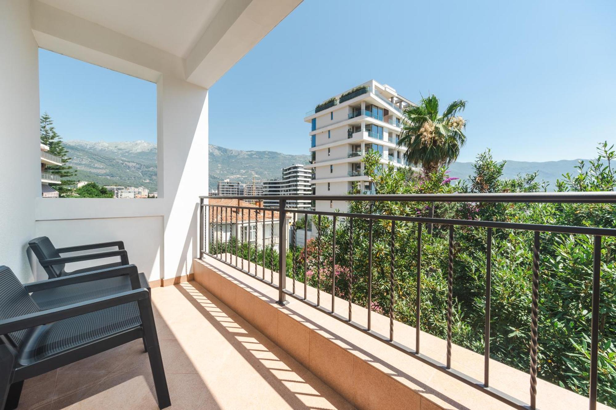Apartments Mara Lux Budva Exterior photo
