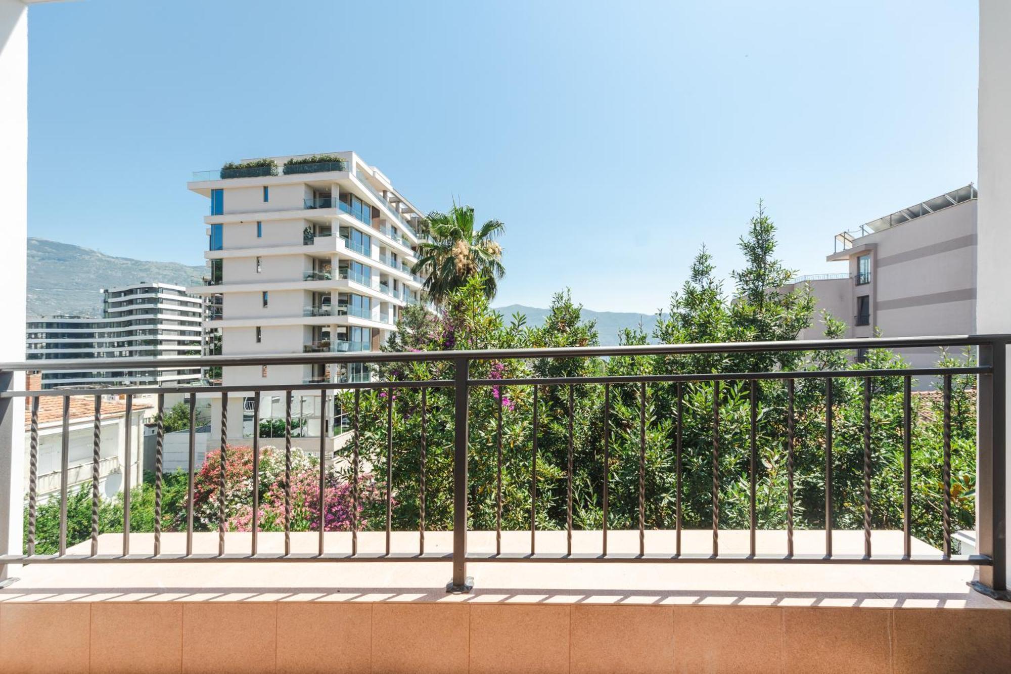 Apartments Mara Lux Budva Exterior photo